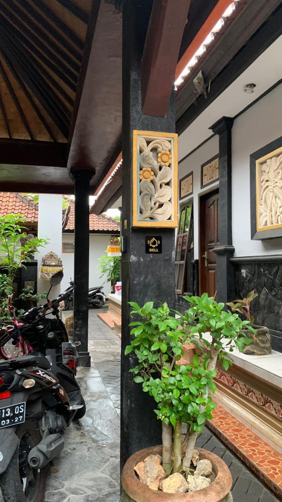 Tirtasuci House Hotel Kuta  Exterior photo