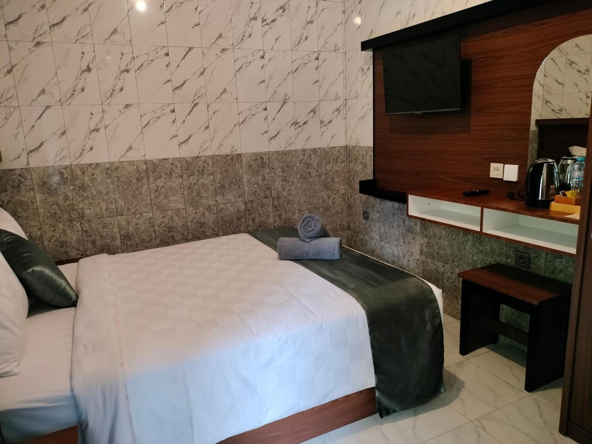 Tirtasuci House Hotel Kuta  Exterior photo