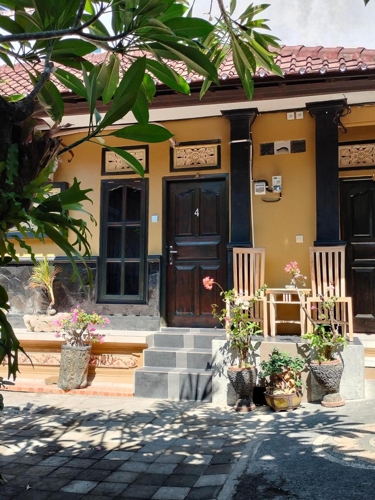 Tirtasuci House Hotel Kuta  Exterior photo